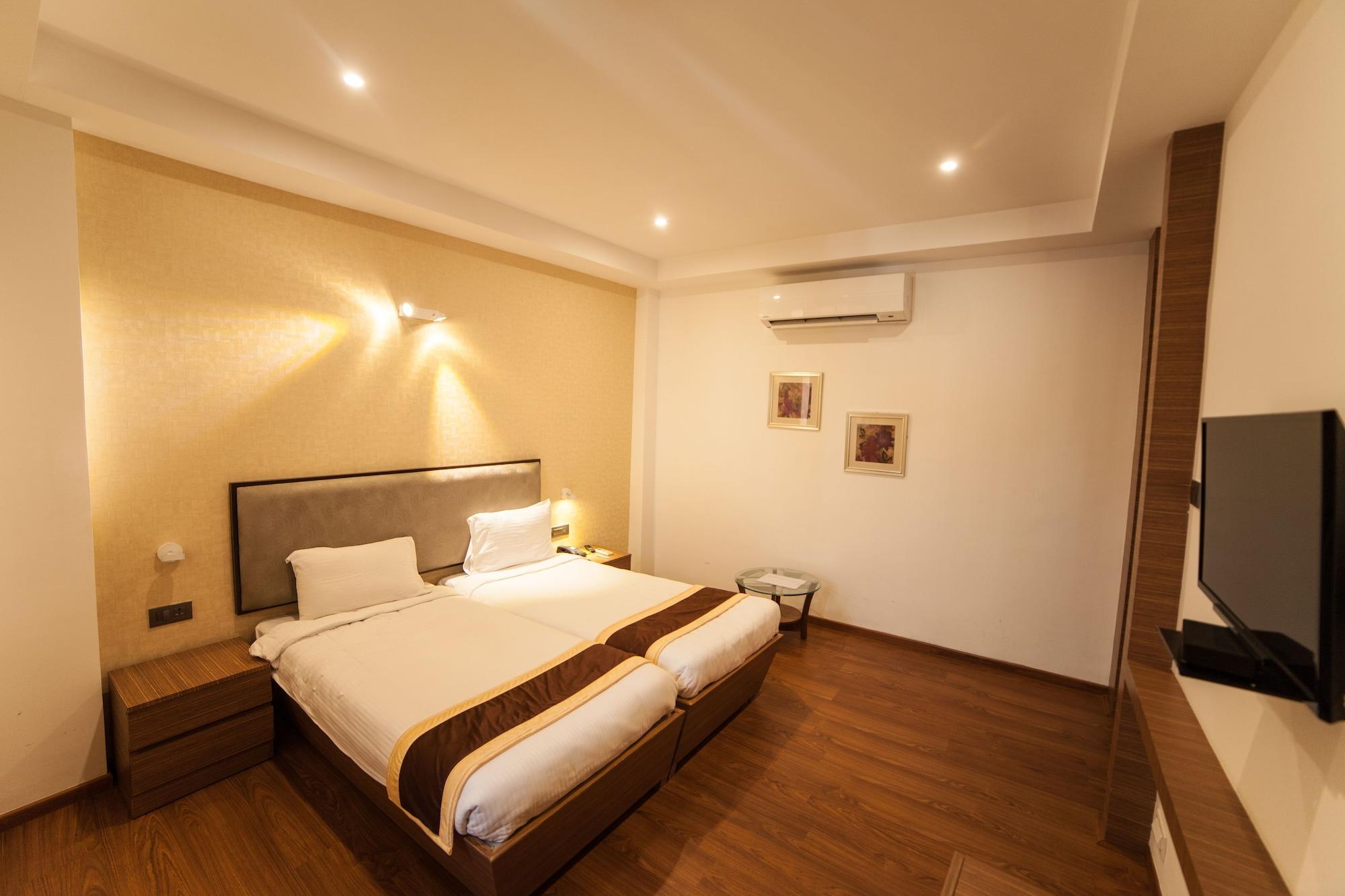 Brownstar Boutique Hotel เชนไน ภายนอก รูปภาพ